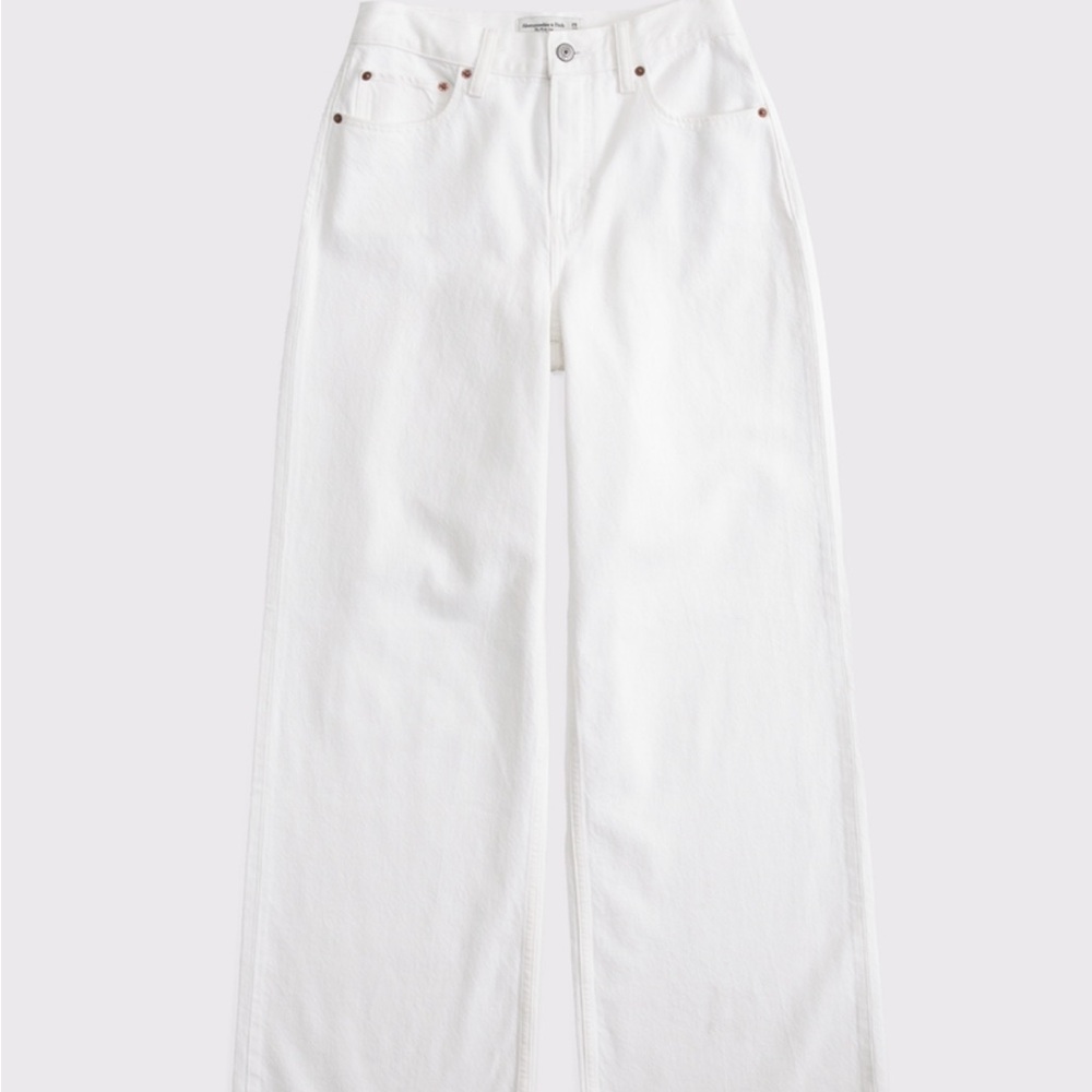 Abercrombie & Fitch Women's Curve Love White High Waist Wide Leg Jeans